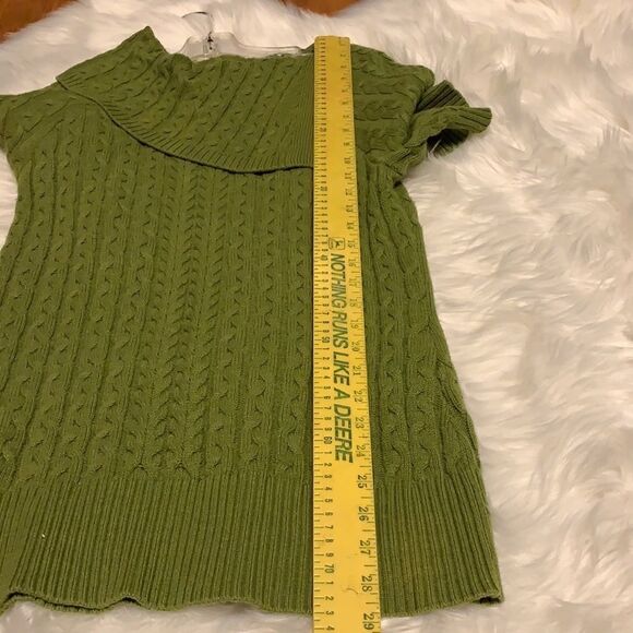 New directions size large cable knit Short sleeve sweater - Picture 6 of 6